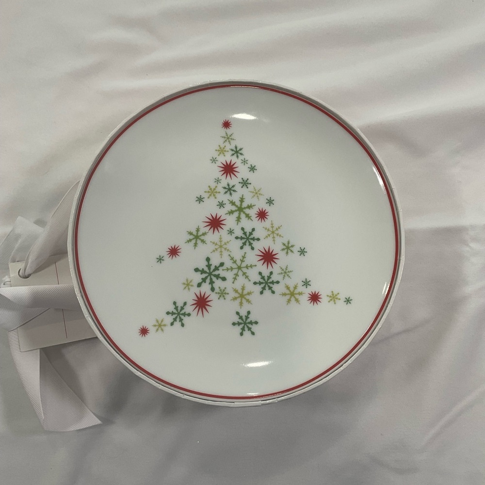 SET OF 4 CRATE & BARREL Christmas Tree Appetizer Dessert Plates 7 Inch